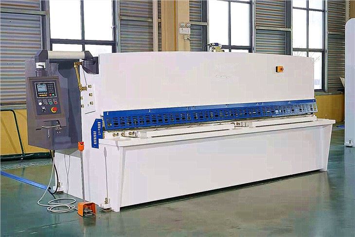 Dobladora hidràulica HGWADE-135T/4000