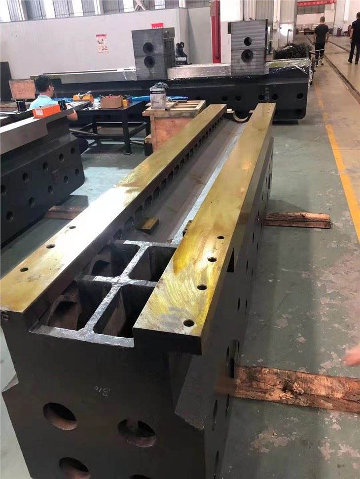 Serradora i fresadora d'acer CNC d'alta qualitat